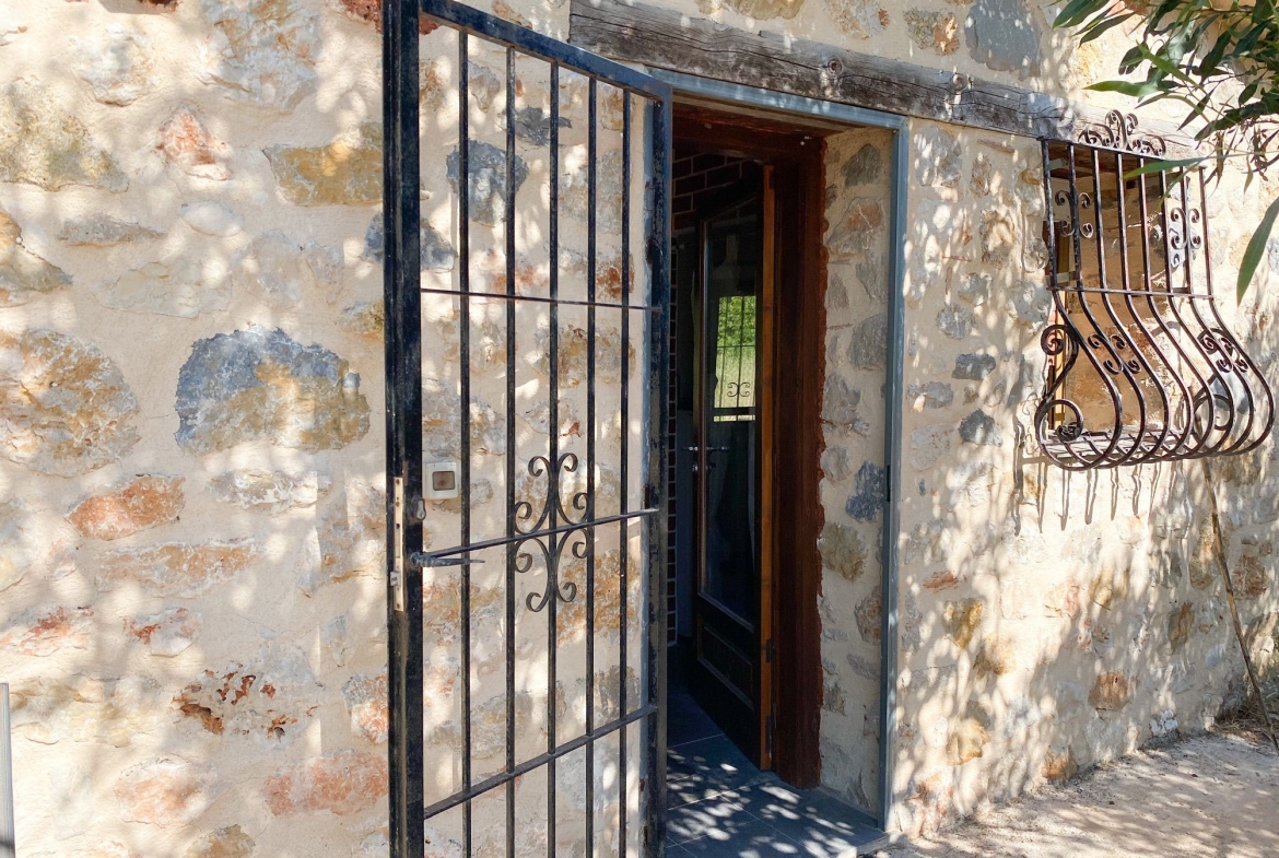 Finca Rústica Autosostenible en Jávea