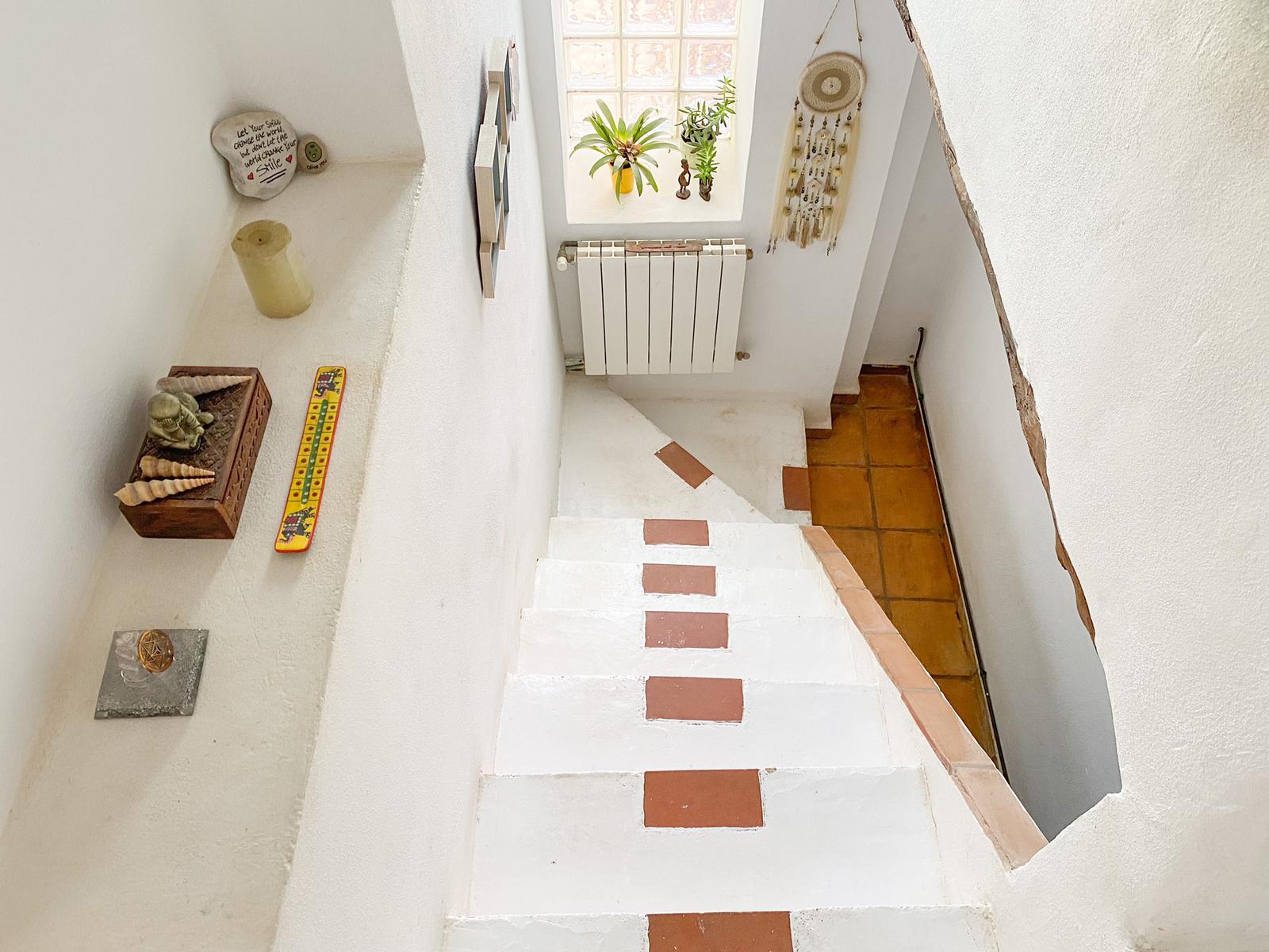 RPB04 – FINCA RÚSTICA JÁVEA – ESCALERA Finca Rústica Autosostenible en Jávea