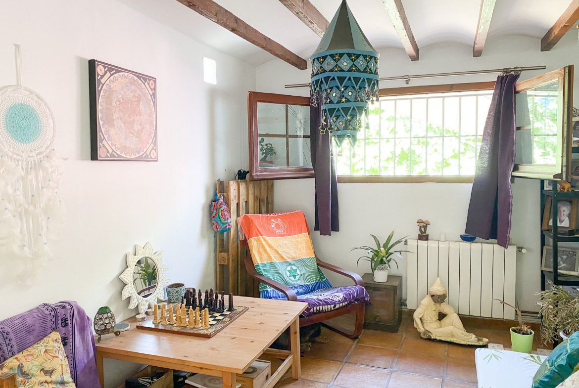 Finca Rústica Autosostenible en Jávea