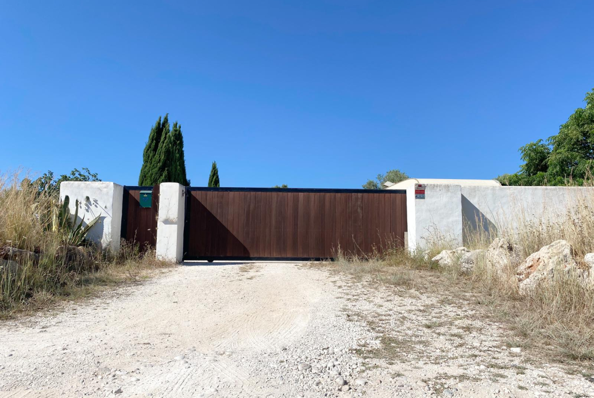 Finca Rústica Autosostenible en Jávea