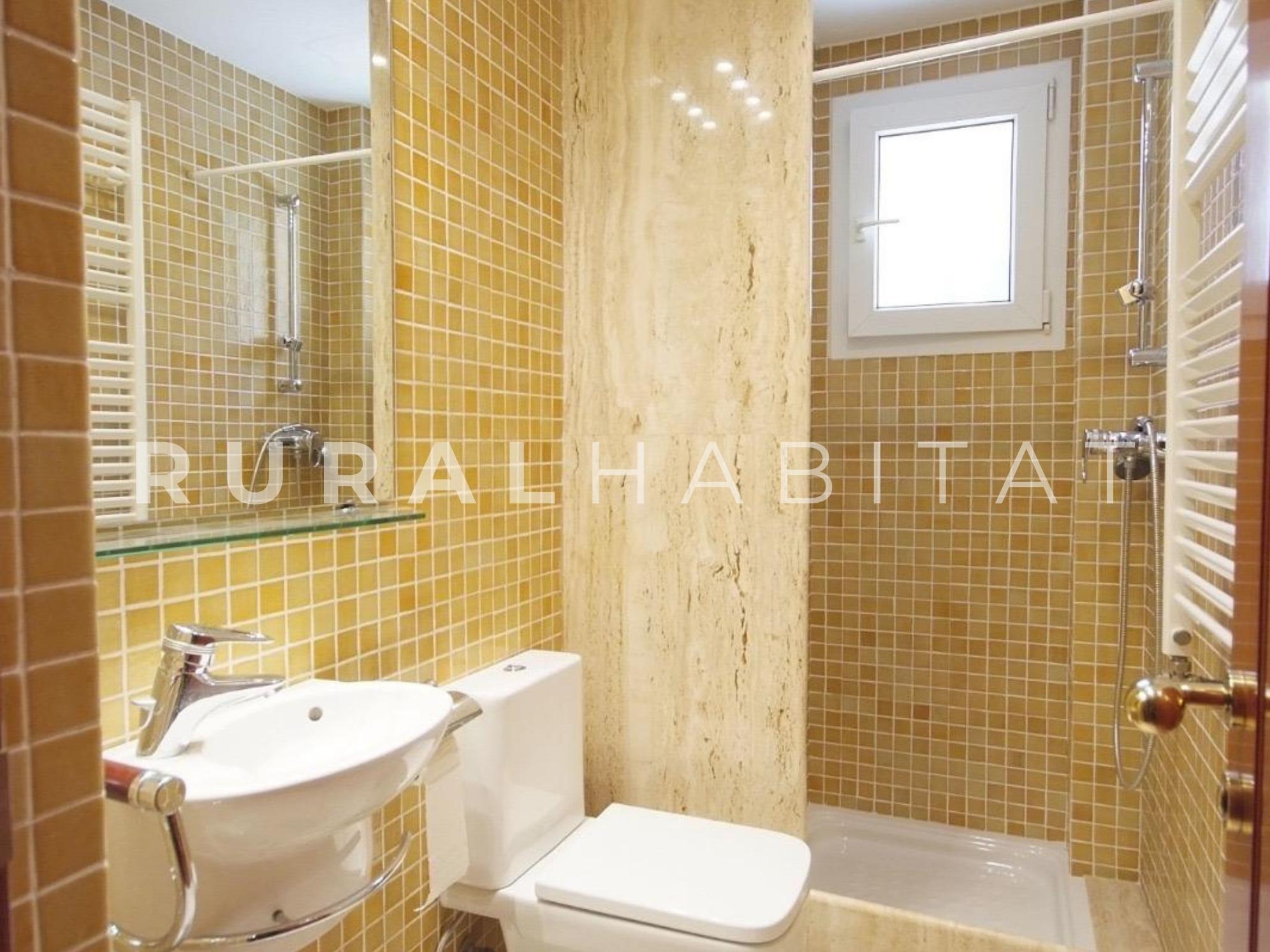 38 Finca ecuestre en venta - baño