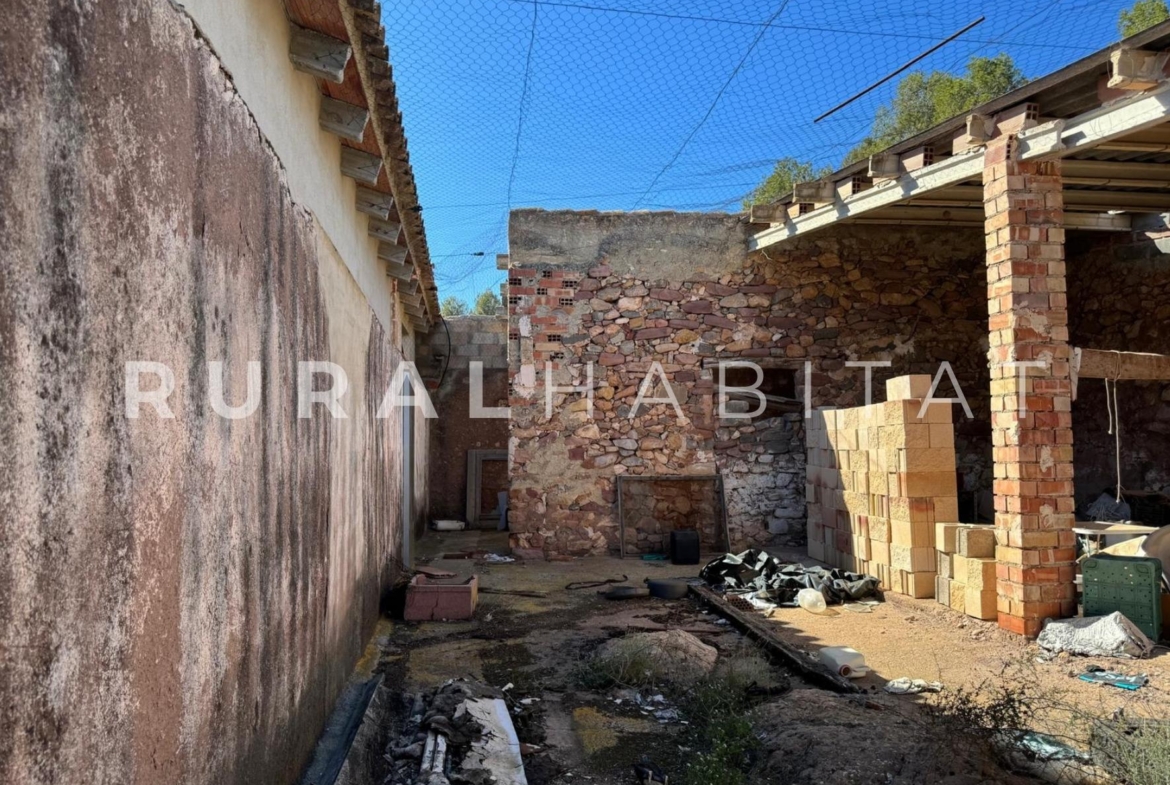 Finca rustica en venta Valencia - Masía corral