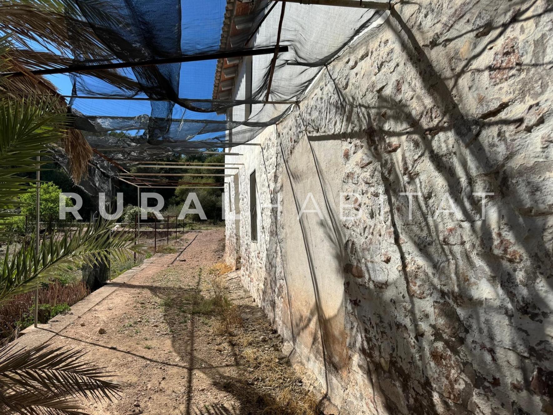 29 Finca rustica en venta Valencia - Entrada masia