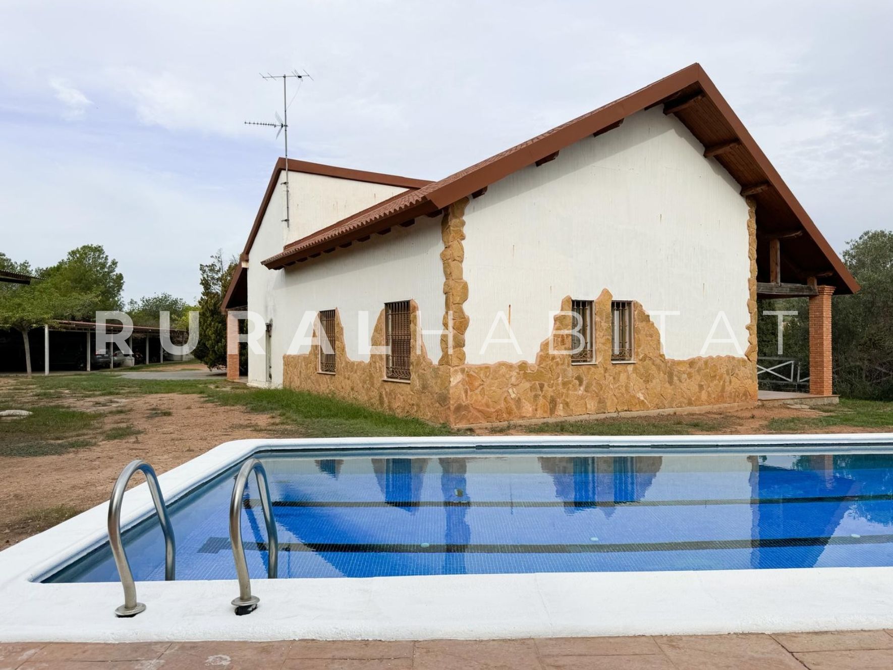 3 Finca ecuestre Naquera, Valencia - Vivienda y piscina