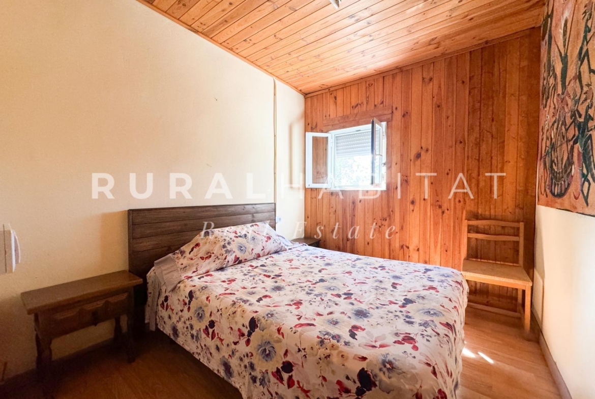 Charming Rustic Estate for Sale Near Valencia