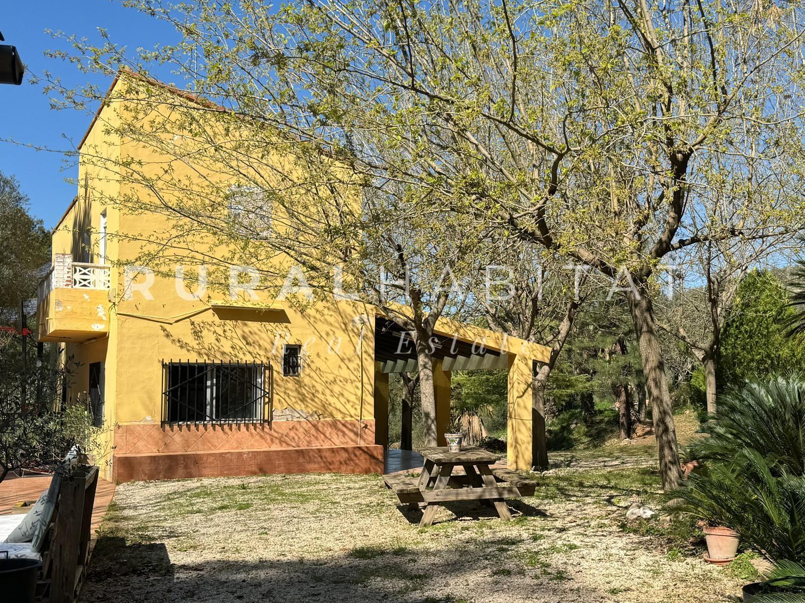 RH35. Fachada 3 Charming Rustic Estate for Sale Near Valencia
